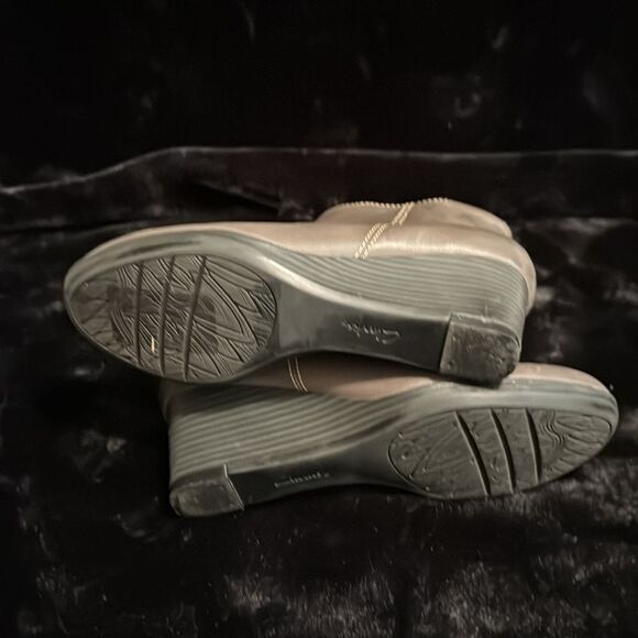 Clark’s Bendables Leather Wedge Ankle Boots - Picture 6 of 12